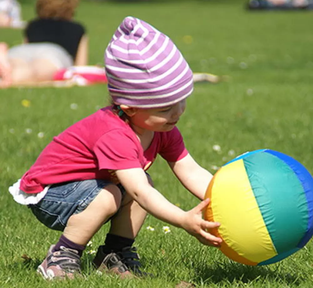 * Ballonball Mit Uberzug - Medium Outlet